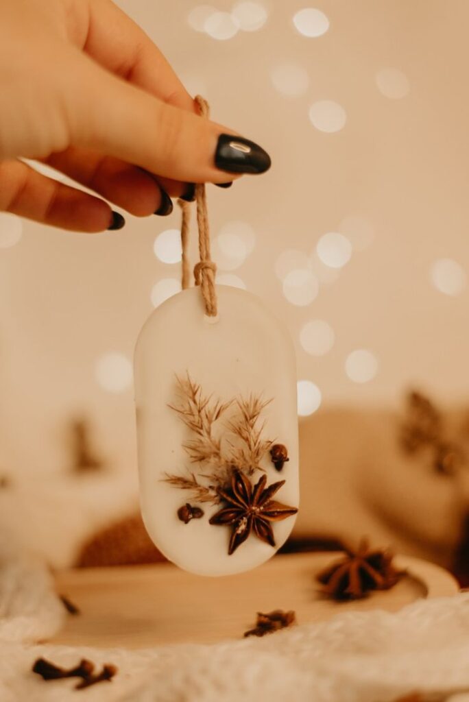 Sáp thơm – Black Forest | Thông & Hoàng đàn